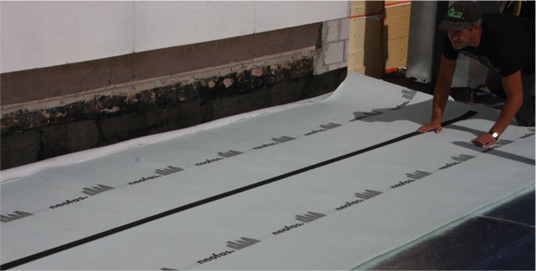 7. Schritt Terrasseneinbau Vakuumlösung AGITEC AG